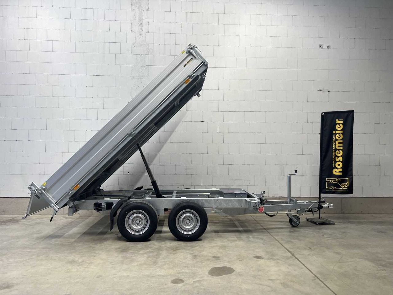 BOECKMANN DK-AL 3218/30 P Dreiseitenkipper - Reboque basculante: foto 1 BOECKMANN DK-AL 3218/30 P Dreiseitenkipper - Reboque basculante: foto 1