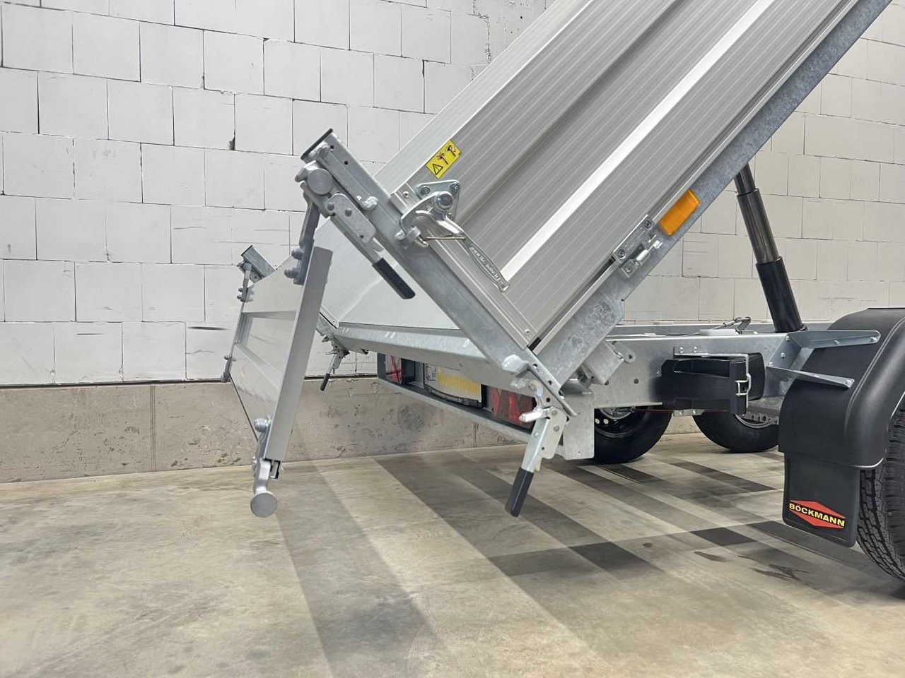 BOECKMANN DK-AL 3218/30 P Dreiseitenkipper - Reboque basculante: foto 3 BOECKMANN DK-AL 3218/30 P Dreiseitenkipper - Reboque basculante: foto 3