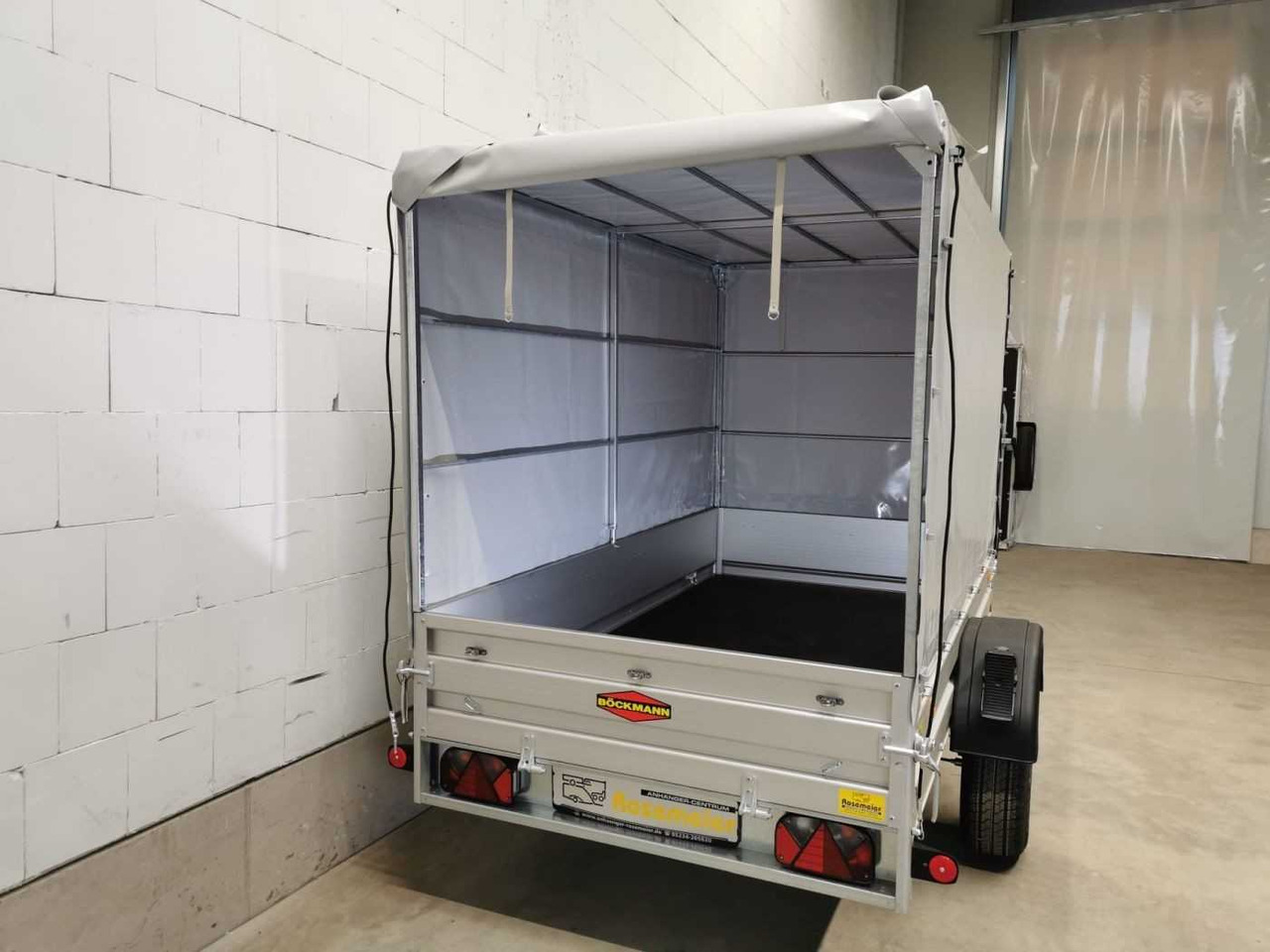 BOECKMANN TL-AL 2513/135 Eco XXL Plane Kastenanhänger gebr - Reboque para carros: foto 3 BOECKMANN TL-AL 2513/135 Eco XXL Plane Kastenanhänger gebr - Reboque para carros: foto 3