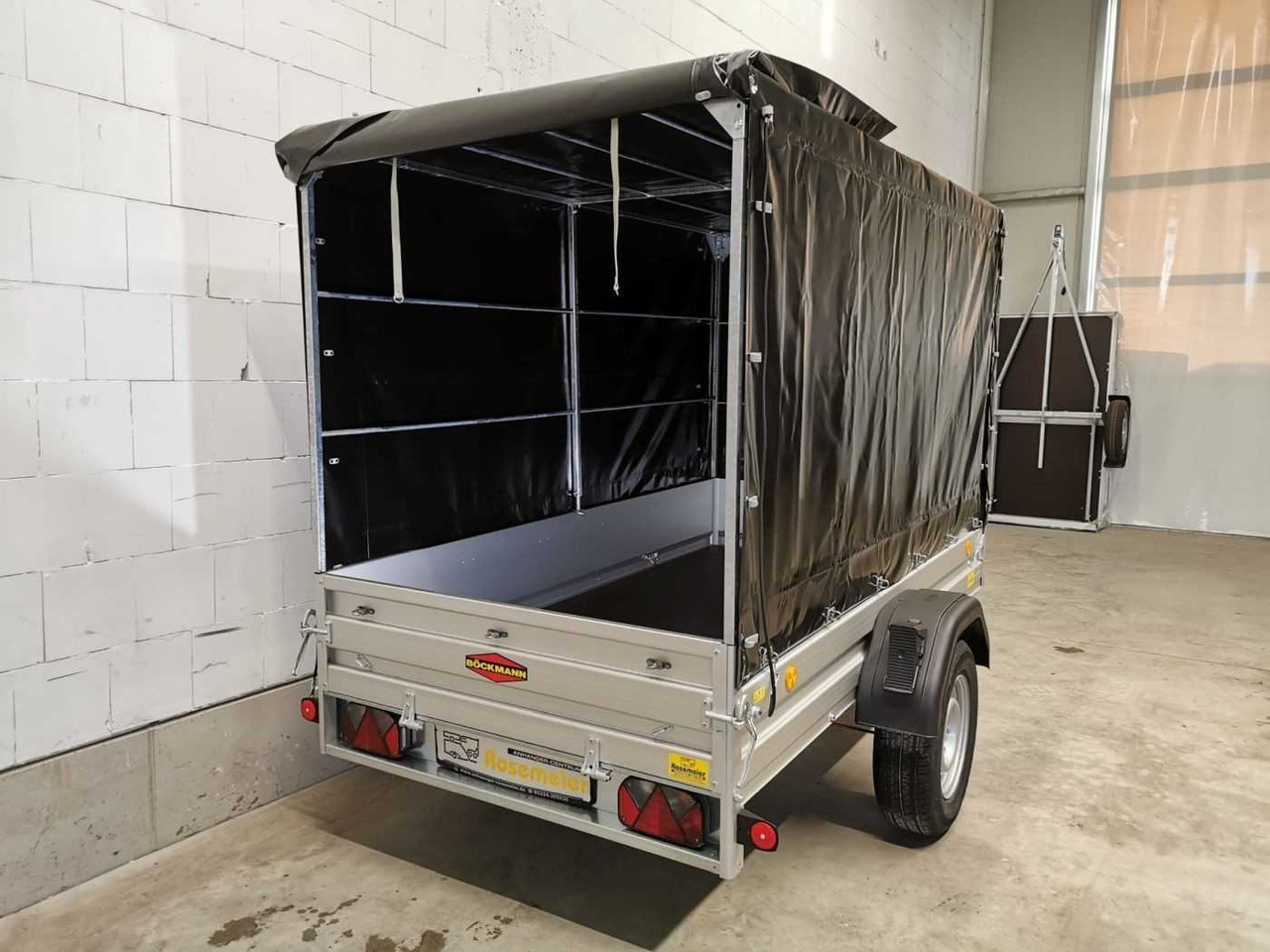 BOECKMANN TL-AL 2513/135 Eco XXL Plane Kastenanhänger gebr - Reboque para carros: foto 4 BOECKMANN TL-AL 2513/135 Eco XXL Plane Kastenanhänger gebr - Reboque para carros: foto 4
