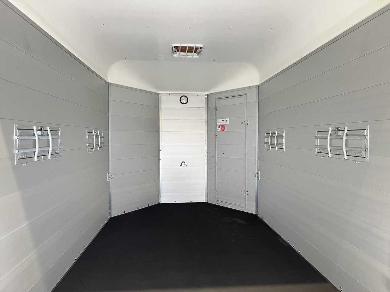 BOECKMANN VA 3520/35 P Viehanhänger - Reboque transporte de gado: foto 4 BOECKMANN VA 3520/35 P Viehanhänger - Reboque transporte de gado: foto 4