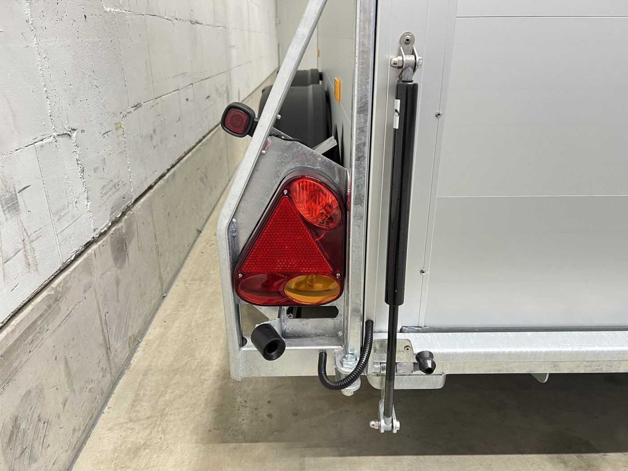 Reboque para moto novo CHEVAL LIBERTE C500 Roadster Alu-Felgen Kofferanhänger: foto 14