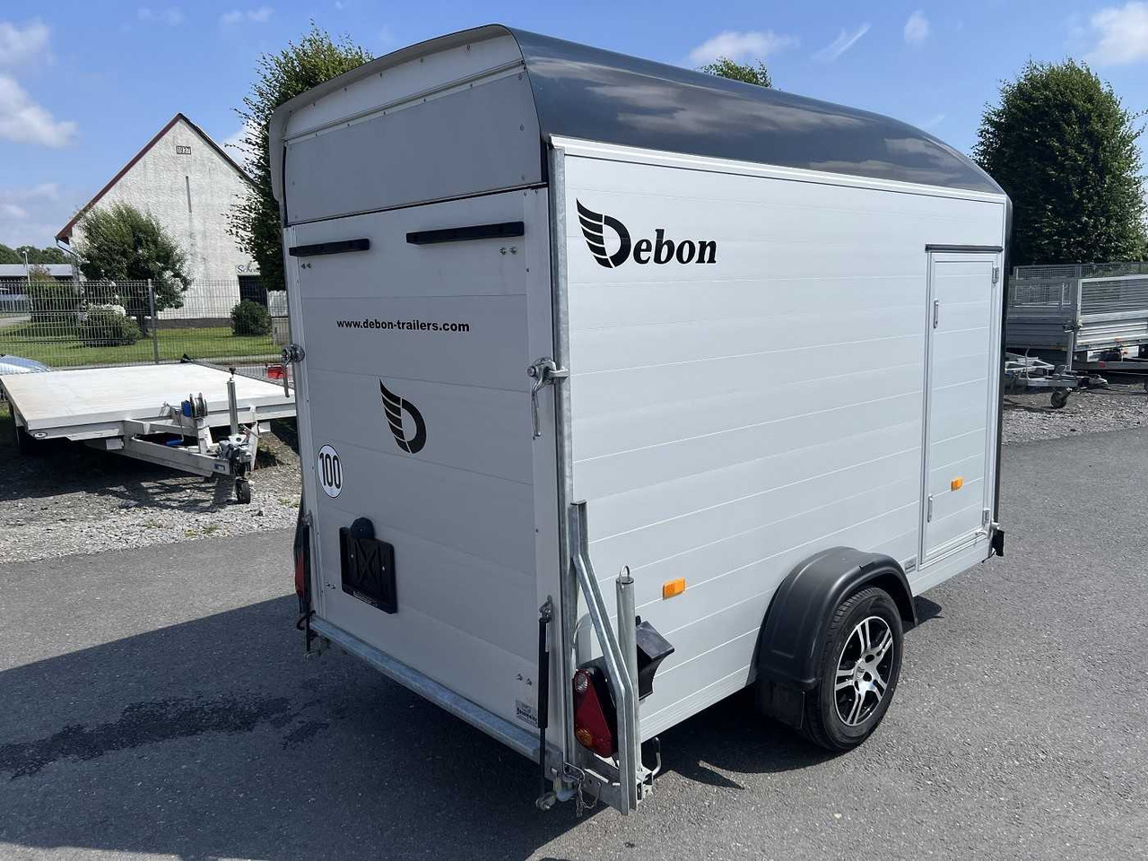 CHEVAL LIBERTE DEBON C300 Roadster Alufelge Kofferanhänger - Reboque furgão: foto 3 CHEVAL LIBERTE DEBON C300 Roadster Alufelge Kofferanhänger - Reboque furgão: foto 3