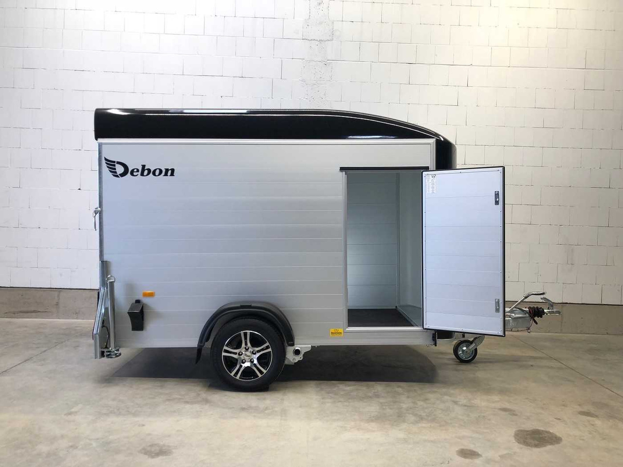 CHEVAL LIBERTE DEBON C300 Roadster Alufelge Kofferanhänger - Reboque para moto: foto 2 CHEVAL LIBERTE DEBON C300 Roadster Alufelge Kofferanhänger - Reboque para moto: foto 2
