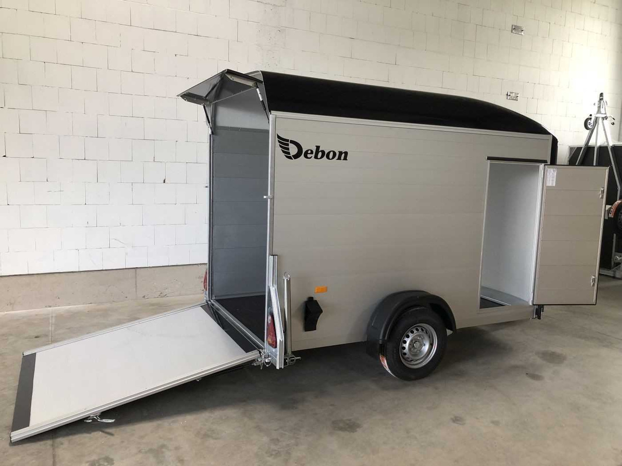 CHEVAL LIBERTE DEBON C300 Roadster Kofferanhänger - Reboque para moto: foto 5 CHEVAL LIBERTE DEBON C300 Roadster Kofferanhänger - Reboque para moto: foto 5