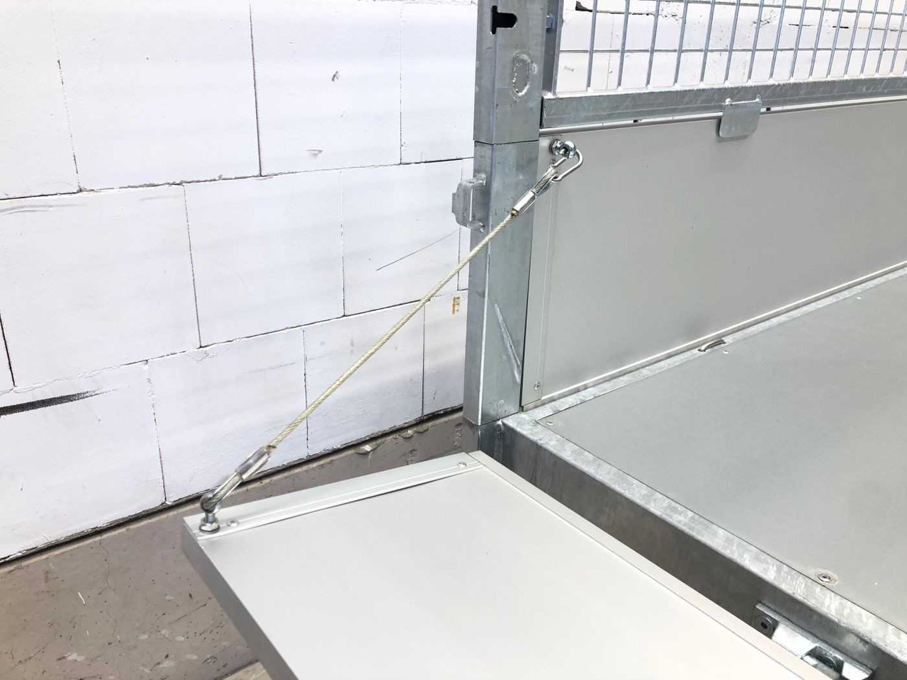 CHEVAL LIBERTE DEBON PW1.2E Lux E-Pumpe Gitter Rückwärtskipper - Reboque basculante: foto 4 CHEVAL LIBERTE DEBON PW1.2E Lux E-Pumpe Gitter Rückwärtskipper - Reboque basculante: foto 4