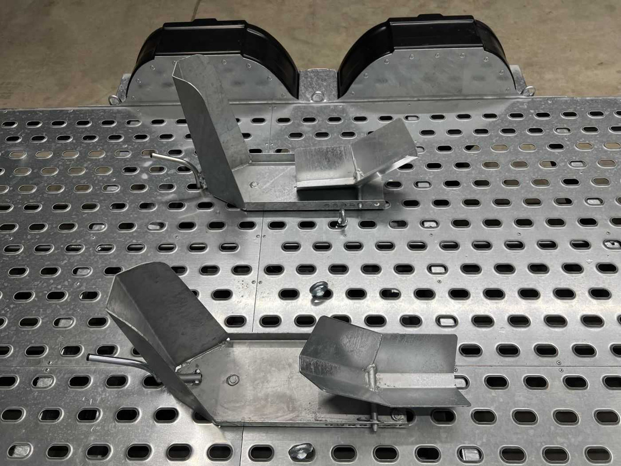 VEZEKO Motovan D 27+Box Motorradanhänger - Reboque para moto: foto 4 VEZEKO Motovan D 27+Box Motorradanhänger - Reboque para moto: foto 4