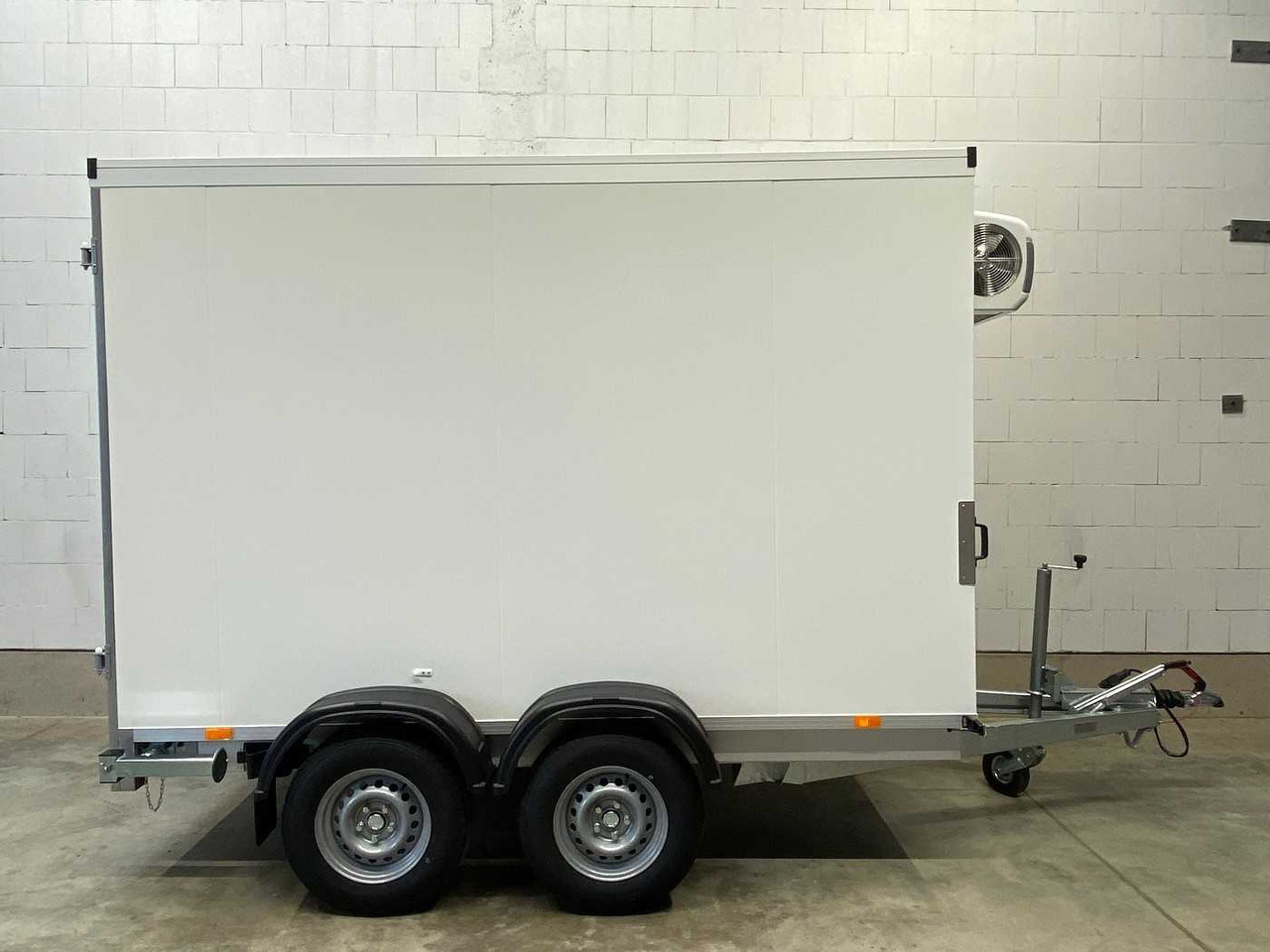 VEZEKO TK B 27.30 KH Kühlanhänger - Reboque frigorífico: foto 3 VEZEKO TK B 27.30 KH Kühlanhänger - Reboque frigorífico: foto 3