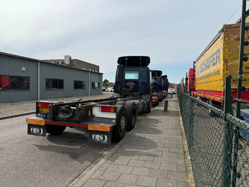 DAF CF 85 CF85-360 6X2 FAN 3 X IN STOCK TOP CONDITION NL TRUCKS - Camião chassi: foto 4 DAF CF 85 CF85-360 6X2 FAN 3 X IN STOCK TOP CONDITION NL TRUCKS - Camião chassi: foto 4