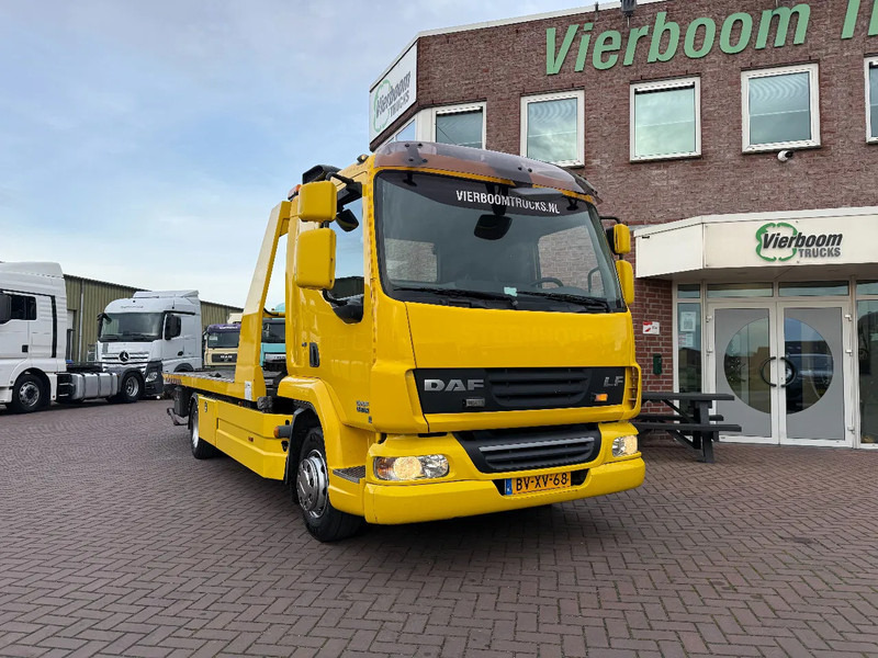 DAF LF 45 LF45-220 Abschelppwagen Falkom mit Anhanger / Schiebeplateau / Brill / Winde / Top Zustand - Camião transporte de veículos: foto 2 DAF LF 45 LF45-220 Abschelppwagen Falkom mit Anhanger / Schiebeplateau / Brill / Winde / Top Zustand - Camião transporte de veículos: foto 2