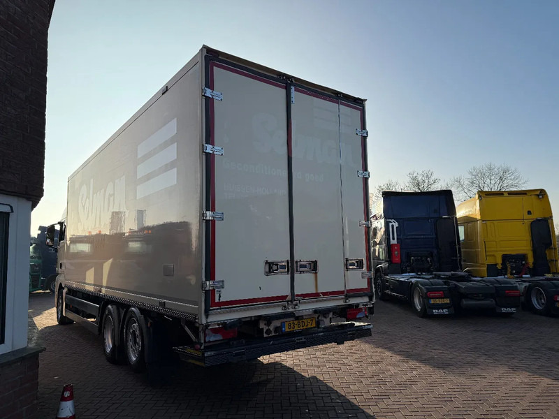 MAN TGX TGX 26.400 6X2-2 BL Iso Koffer mit LBW und Heizung EURO6 Holland Truck - Camião furgão: foto 3 MAN TGX TGX 26.400 6X2-2 BL Iso Koffer mit LBW und Heizung EURO6 Holland Truck - Camião furgão: foto 3