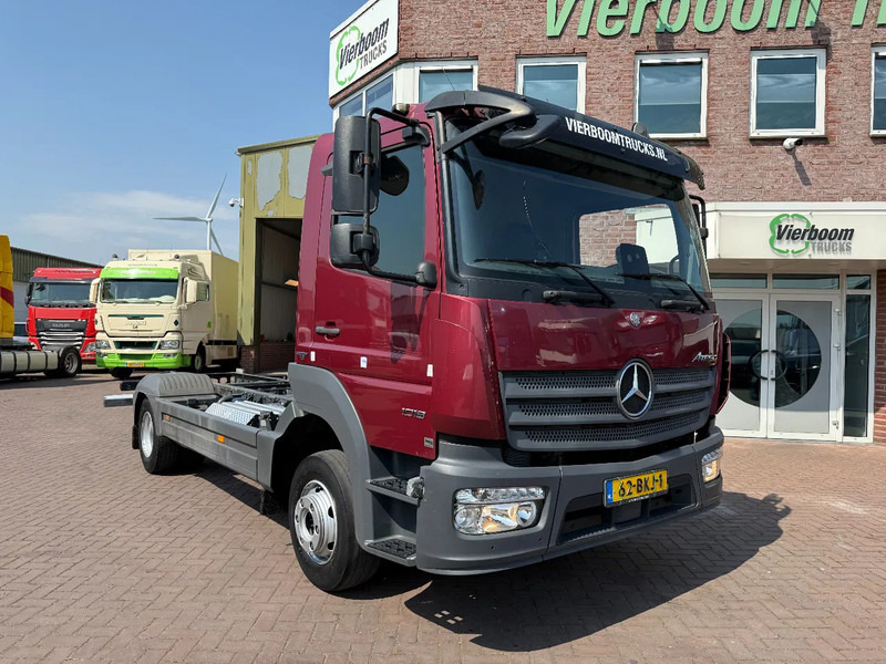 Mercedes-Benz Atego Atego 1018L Fahrgestell / Klima / ACC / 361TKM / Holland Truck!!!!!! - Camião chassi: foto 1 Mercedes-Benz Atego Atego 1018L Fahrgestell / Klima / ACC / 361TKM / Holland Truck!!!!!! - Camião chassi: foto 1