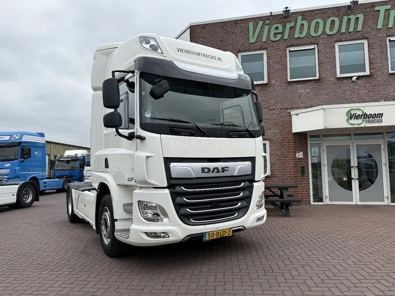 DAF CF 410 4X2 SPACECAB EURO6 DISTRIBUTIETREKKER MILIEUZONE DAF ONDERHOUD HOLLAND TRUCK!!! - Tractor: foto 1 DAF CF 410 4X2 SPACECAB EURO6 DISTRIBUTIETREKKER MILIEUZONE DAF ONDERHOUD HOLLAND TRUCK!!! - Tractor: foto 1