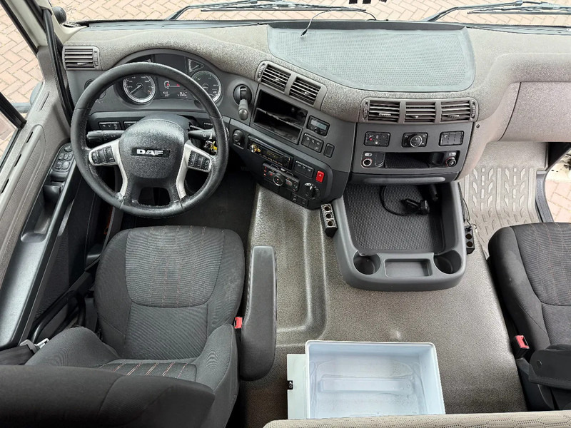 DAF CF 410 4X2 SPACECAB EURO6 DISTRIBUTIETREKKER MILIEUZONE DAF ONDERHOUD HOLLAND TRUCK!!! - Tractor: foto 5 DAF CF 410 4X2 SPACECAB EURO6 DISTRIBUTIETREKKER MILIEUZONE DAF ONDERHOUD HOLLAND TRUCK!!! - Tractor: foto 5