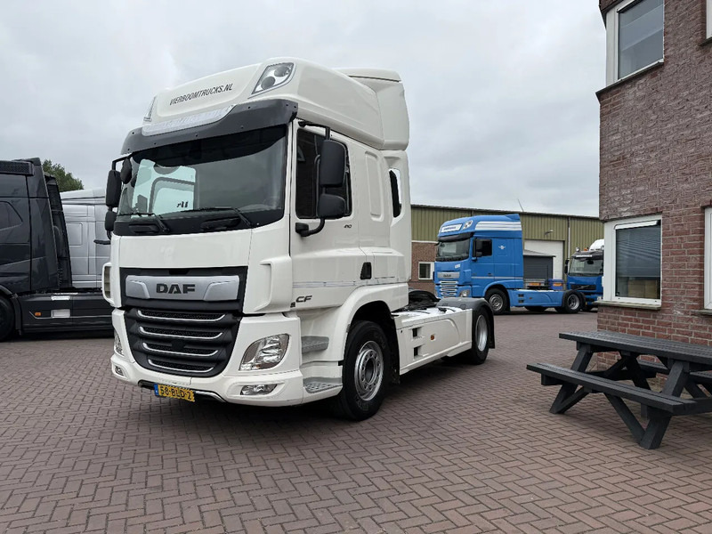 DAF CF 410 4X2 SPACECAB EURO6 DISTRIBUTIETREKKER MILIEUZONE DAF ONDERHOUD HOLLAND TRUCK!!! - Tractor: foto 2 DAF CF 410 4X2 SPACECAB EURO6 DISTRIBUTIETREKKER MILIEUZONE DAF ONDERHOUD HOLLAND TRUCK!!! - Tractor: foto 2