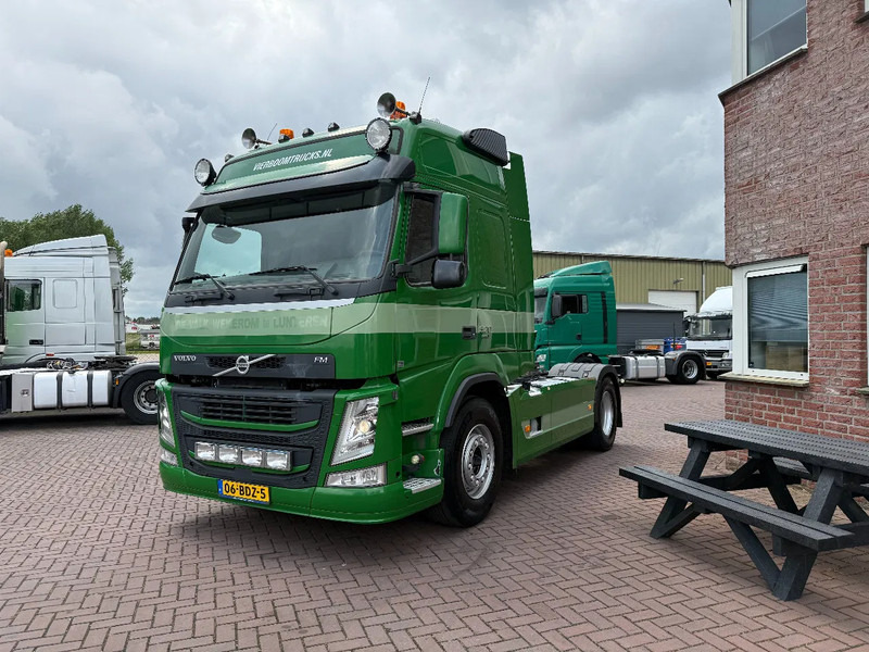 Volvo FM FM370 4X2 Globetrotter / Welgro compressor / Dynimac steering / Holland Truck - Tractor: foto 2 Volvo FM FM370 4X2 Globetrotter / Welgro compressor / Dynimac steering / Holland Truck - Tractor: foto 2