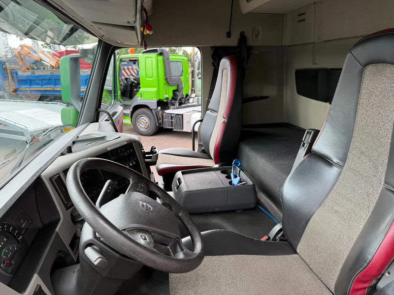 Volvo FM FM370 4X2 Globetrotter / Welgro compressor / Dynimac steering / Holland Truck - Tractor: foto 5 Volvo FM FM370 4X2 Globetrotter / Welgro compressor / Dynimac steering / Holland Truck - Tractor: foto 5