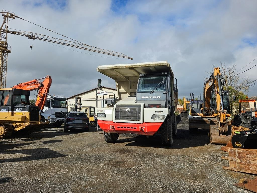 ASTRA RD 28 C - Caminhão fora de estrada: foto 4 ASTRA RD 28 C - Caminhão fora de estrada: foto 4