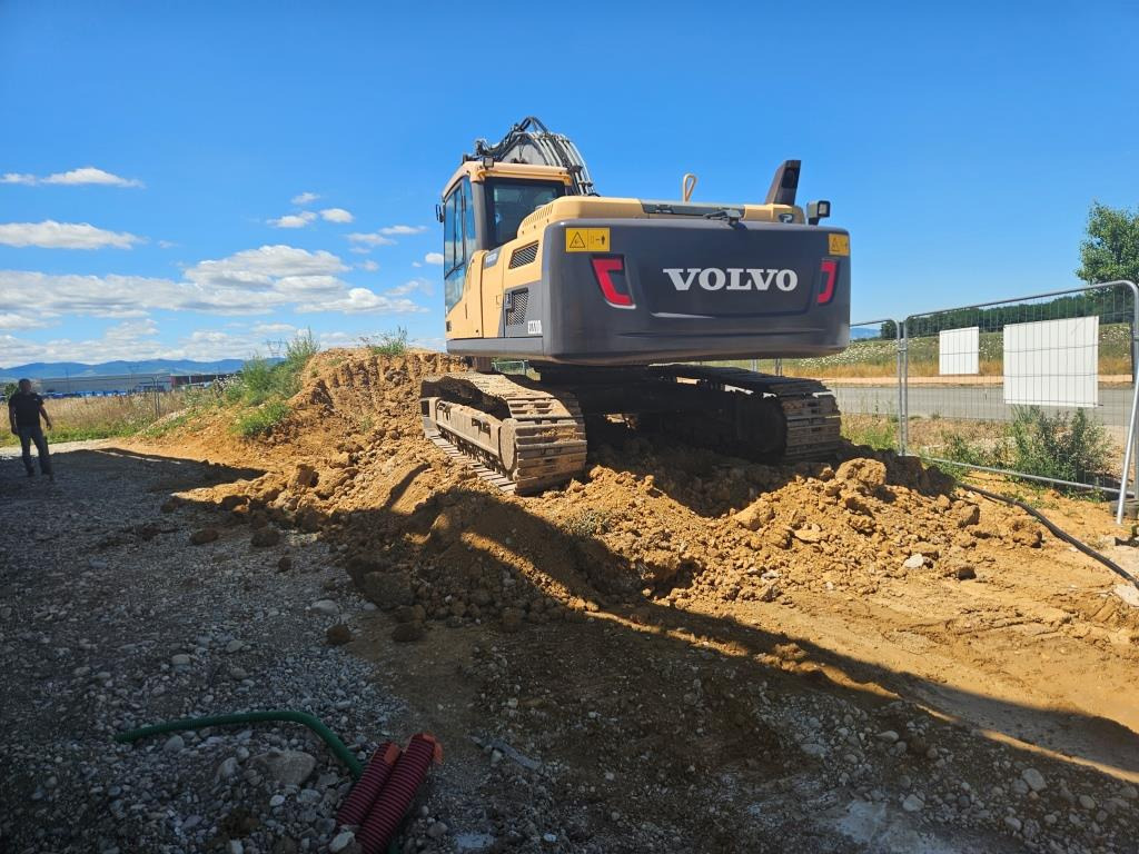 VOLVO EC 220 DL - Escavadora de rastos: foto 3 VOLVO EC 220 DL - Escavadora de rastos: foto 3