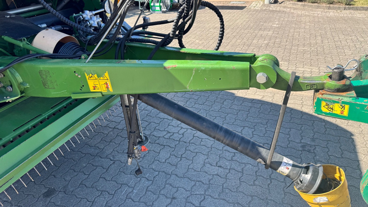 Krone Comprima V 150 XC Tandem - Empacotador de fardos: foto 3 Krone Comprima V 150 XC Tandem - Empacotador de fardos: foto 3
