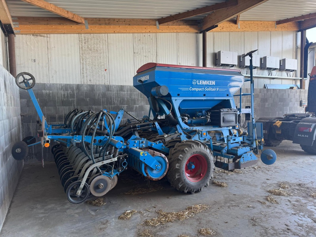 Lemken Compact Solitair 9/400 Zirkon 10 starr - Semeadora combinada: foto 1 Lemken Compact Solitair 9/400 Zirkon 10 starr - Semeadora combinada: foto 1