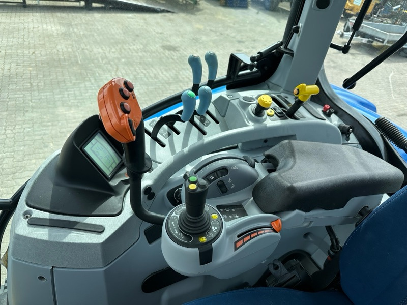 New Holland T7.190 PC - Trator: foto 5 New Holland T7.190 PC - Trator: foto 5