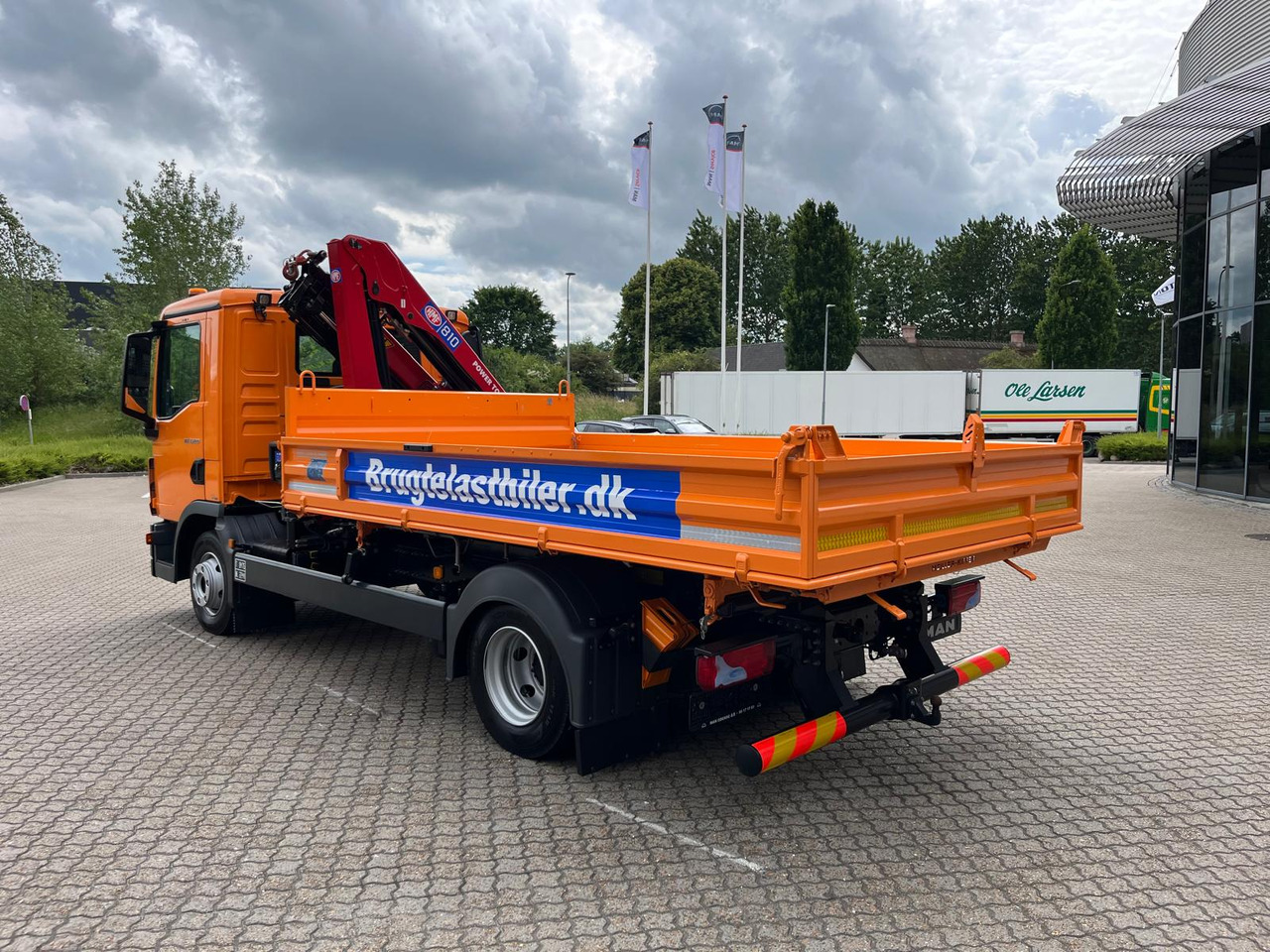 MAN TGL 8.220 - Camião basculante, Camião grua: foto 2 MAN TGL 8.220 - Camião basculante, Camião grua: foto 2