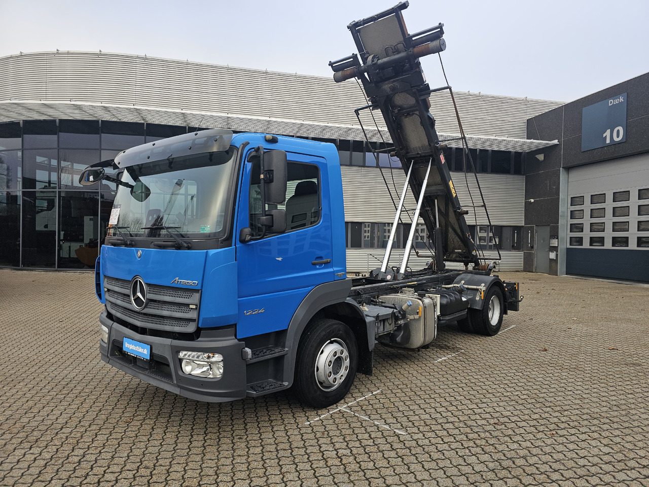 Mercedes Atego 1224 - Camião transportador de contêineres/ Caixa móvel: foto 1 Mercedes Atego 1224 - Camião transportador de contêineres/ Caixa móvel: foto 1