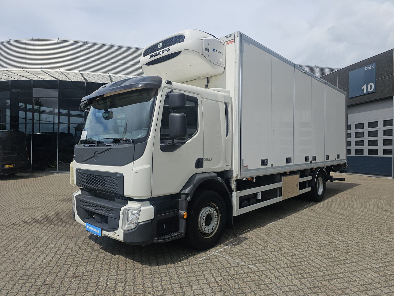 Volvo FE320 - Camião frigorífico: foto 1 Volvo FE320 - Camião frigorífico: foto 1