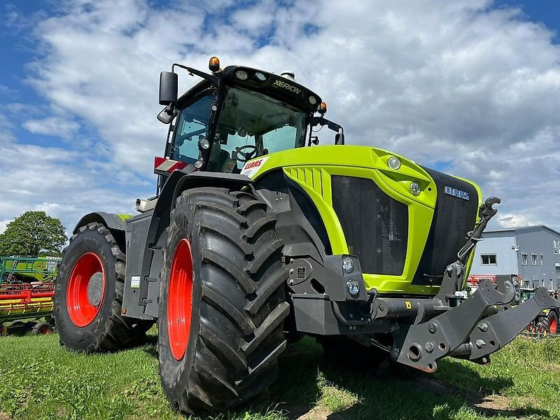 CLAAS Xerion 4200 Trac VC - Trator: foto 1 CLAAS Xerion 4200 Trac VC - Trator: foto 1