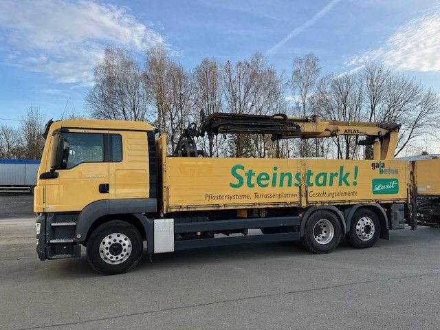 MAN TGS 26.400 Baustoff LKW mit Ladekran Atlas 210.2 - Camião grua, Camião de caixa aberta/ Plataforma: foto 3 MAN TGS 26.400 Baustoff LKW mit Ladekran Atlas 210.2 - Camião grua, Camião de caixa aberta/ Plataforma: foto 3