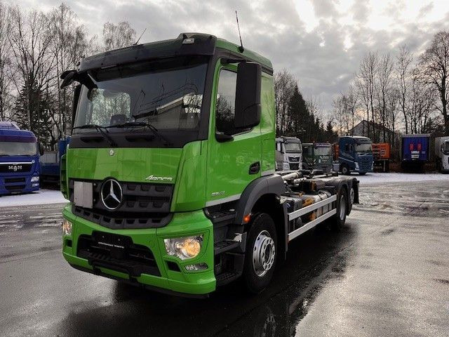 Mercedes-Benz Arocs 2643 Mit Meiller Abrollkipper Top - Camião polibenne: foto 3 Mercedes-Benz Arocs 2643 Mit Meiller Abrollkipper Top - Camião polibenne: foto 3