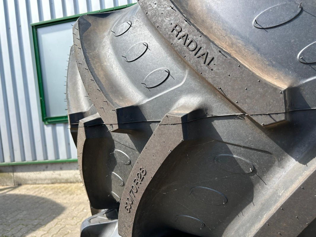 BKT 600/70R28 - 2 Stück - Jantes e pneus por Máquina agrícola: foto 2 BKT 600/70R28 - 2 Stück - Jantes e pneus por Máquina agrícola: foto 2
