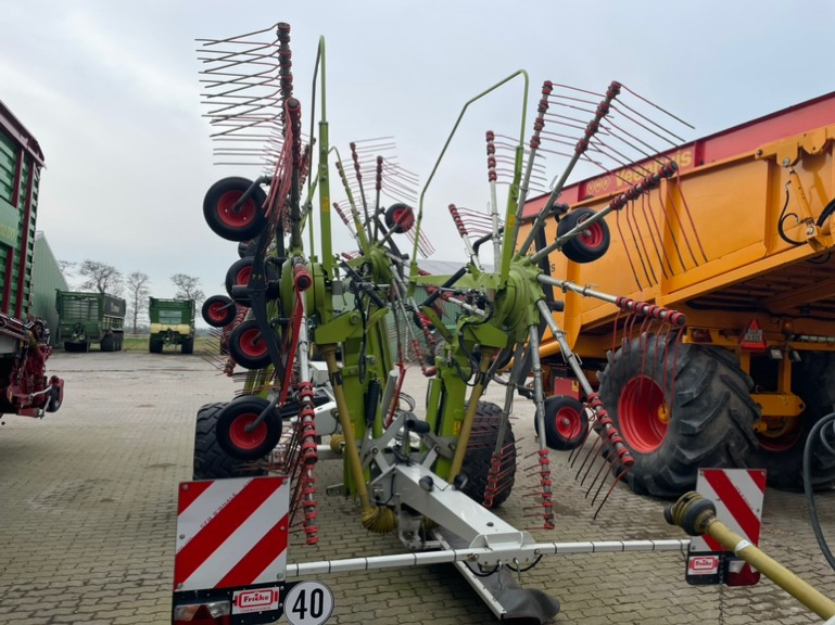 CLAAS Liner 3600 - Ancinho enleirador: foto 5 CLAAS Liner 3600 - Ancinho enleirador: foto 5