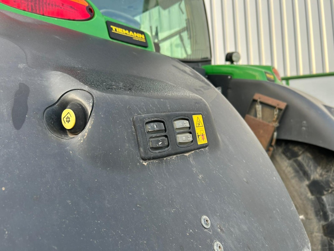 John Deere 6215R - Trator: foto 4 John Deere 6215R - Trator: foto 4