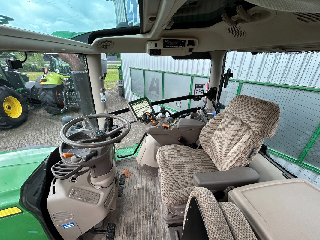 John Deere 6250R - Trator: foto 2 John Deere 6250R - Trator: foto 2