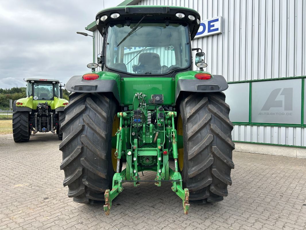 John Deere 8310R - Trator: foto 3 John Deere 8310R - Trator: foto 3