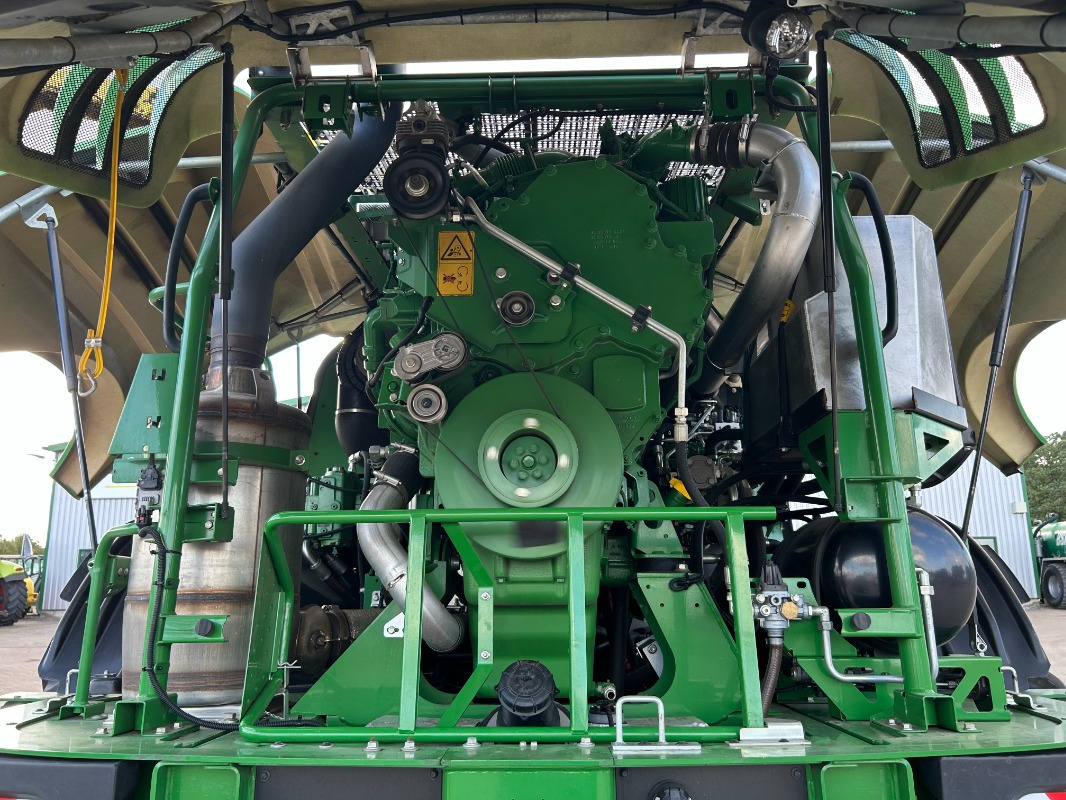 John Deere 8400 mit Kemper 475 Plus - Colheitadeira: foto 5 John Deere 8400 mit Kemper 475 Plus - Colheitadeira: foto 5