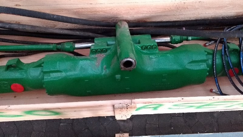 John Deere HINTERACHSE FÜR JD MÄHDRESCHER T660/670 - Hidráulica por Máquina agrícola: foto 1 John Deere HINTERACHSE FÜR JD MÄHDRESCHER T660/670 - Hidráulica por Máquina agrícola: foto 1