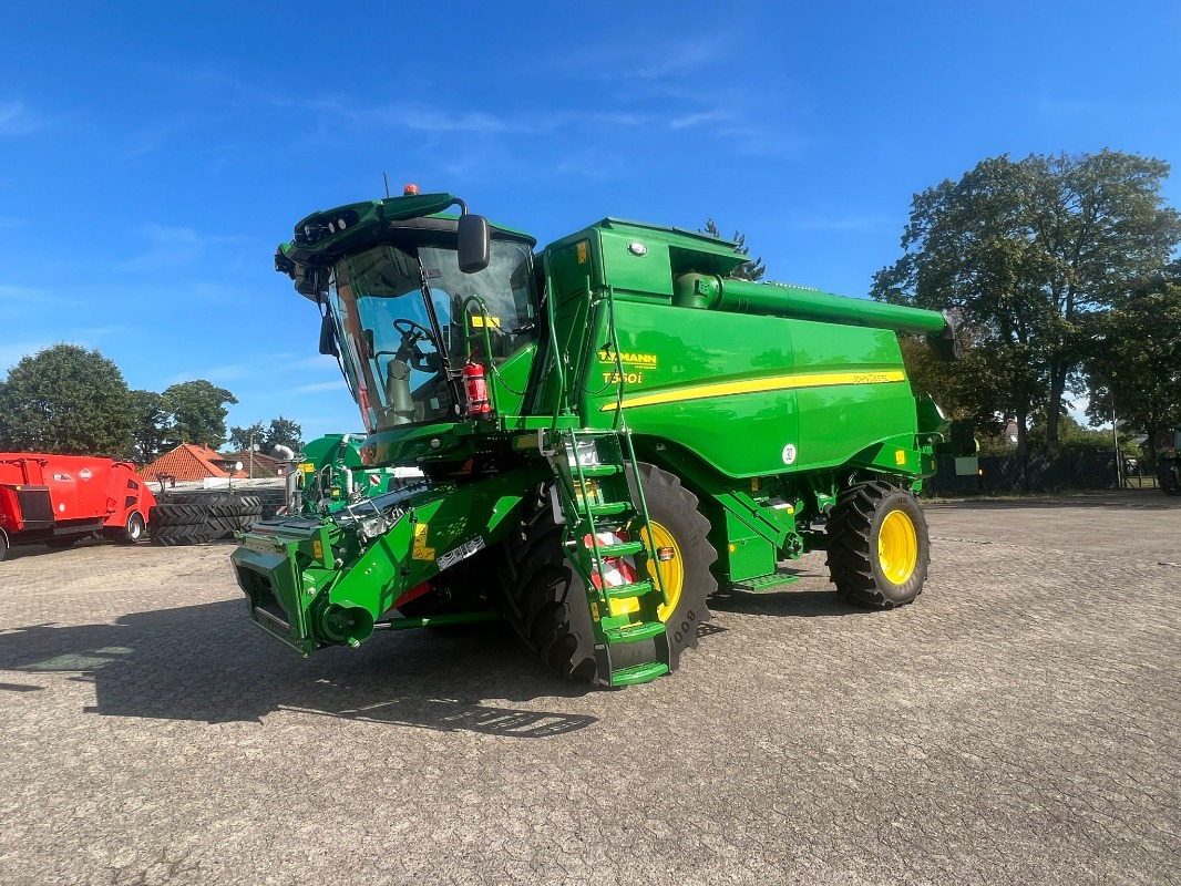 John Deere T560 - Ceifeira debulhadora: foto 1 John Deere T560 - Ceifeira debulhadora: foto 1