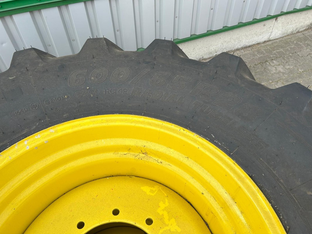 Michelin 600/65R28 - 2 Stück - Jantes e pneus por Máquina agrícola: foto 4 Michelin 600/65R28 - 2 Stück - Jantes e pneus por Máquina agrícola: foto 4