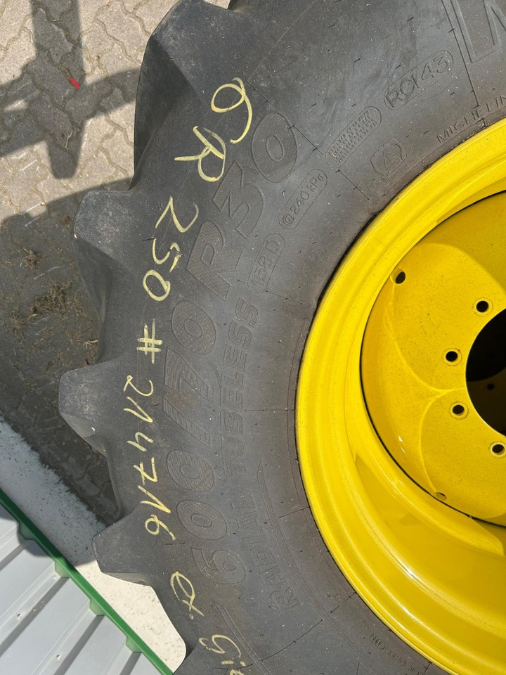 Michelin Kompletträder 710/70R42   600/70R30 - Pneu por Máquina agrícola: foto 4 Michelin Kompletträder 710/70R42   600/70R30 - Pneu por Máquina agrícola: foto 4