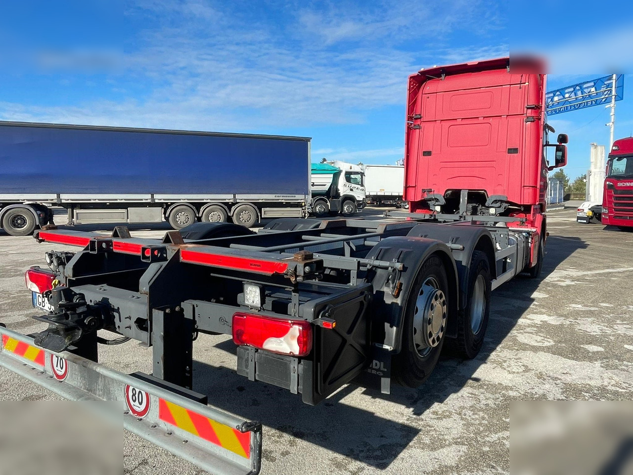 SCANIA R450 - Camião transportador de contêineres/ Caixa móvel: foto 5 SCANIA R450 - Camião transportador de contêineres/ Caixa móvel: foto 5