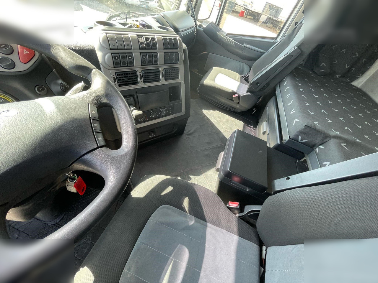 IVECO ECOSTRALIS 500 - Tractor: foto 5 IVECO ECOSTRALIS 500 - Tractor: foto 5