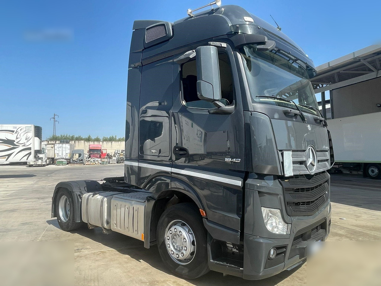 MERCEDES-BENZ ACTROS 1848 - Tractor: foto 2 MERCEDES-BENZ ACTROS 1848 - Tractor: foto 2