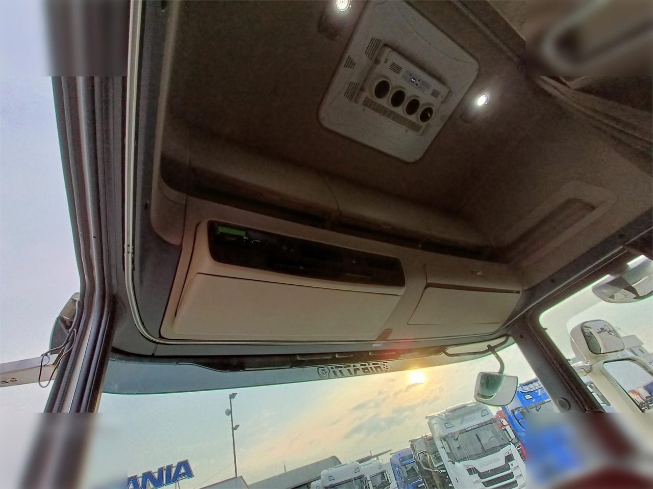 Tractor SCANIA R490: foto 7 Tractor SCANIA R490: foto 7