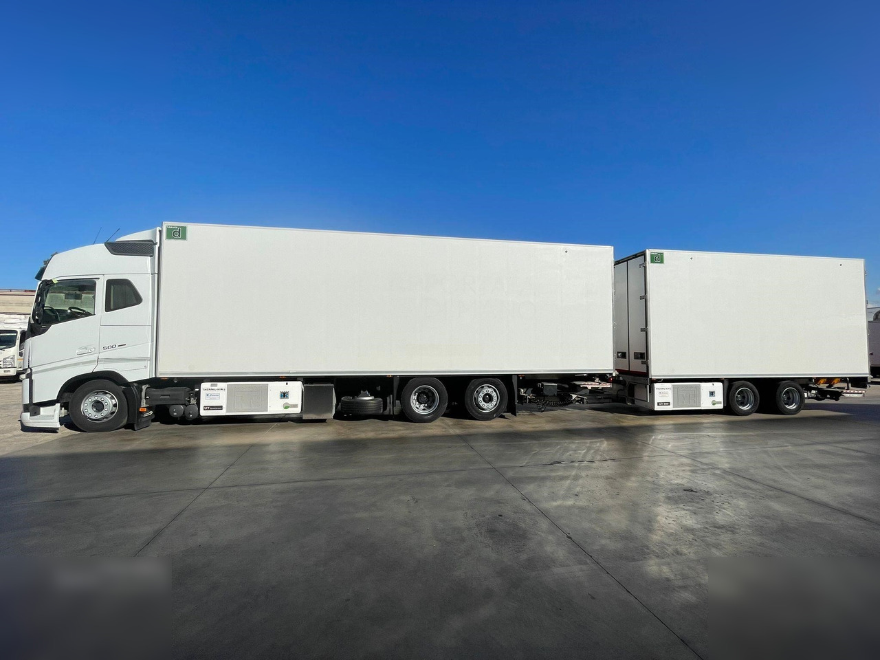 VOLVO FH500 - Camião frigorífico: foto 2 VOLVO FH500 - Camião frigorífico: foto 2
