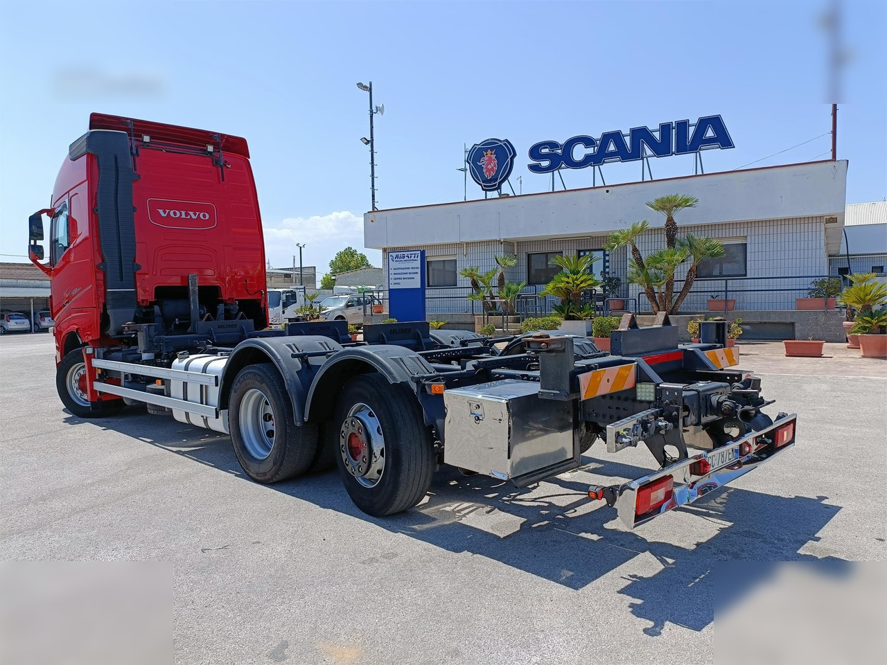 VOLVO FH500 - Camião transportador de contêineres/ Caixa móvel: foto 4 VOLVO FH500 - Camião transportador de contêineres/ Caixa móvel: foto 4