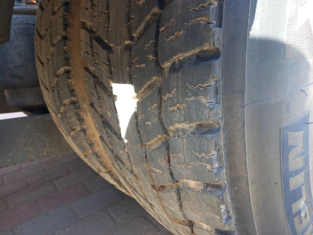 Camião polibenne Mercedes-Benz Actros, 6X2, JOAB HOOK LIFT: foto 25