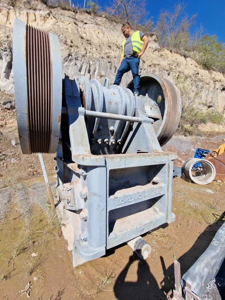 Lokomo 1200 mm Backenbrecher - Britador de mandíbula: foto 1 Lokomo 1200 mm Backenbrecher - Britador de mandíbula: foto 1